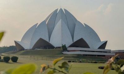 Old and New Delhi City Private Tour with Expert Guide and Car