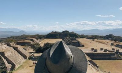 Full-day tour in Oaxaca Monte Alban y Mezcal - tickets included