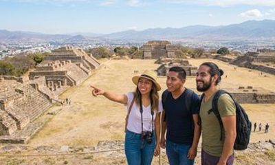 Monte alban Alebrijes and Black mud tour