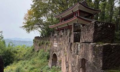 Pivot of Europe History: Private Chongqing DiaoyuCheng Day Trip