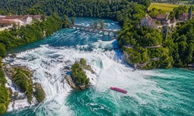 Private Luxury Mercedes V-Class Tour of the Swiss Alps