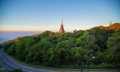 Doi Inthanon Private Day Tour from Chiang Mai Peak to Waterfalls