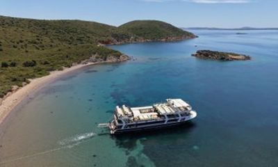 Cesme Boat Tour Hidden Bays Cruise with Swimming Stops