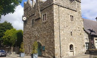 Dalkey Village Walking Tour with Local Chef Guide