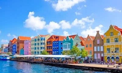 Curacao Guided Walking Tour and Local Food Tasting