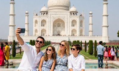 Skip the Line Taj Mahal Tour with Hotel Pickup Guide From Agra