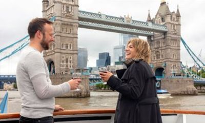 90-Minute River Thames Sightseeing Cruise with Live Commentary