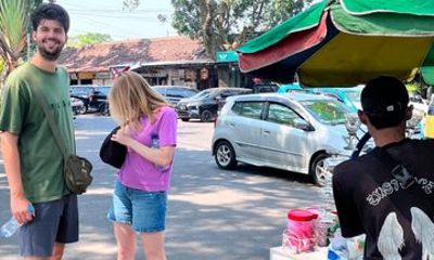 Malang Food Walking Tour with Lunch or Dinner