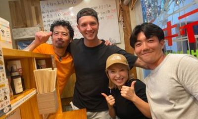 Ofuna Evening Drinks Tour with Local Guide Yuki