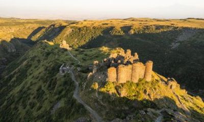 Mount Aragats Amberd Fortress and Kari Lake Private Tour