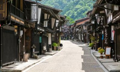 From Nagano Matsumoto Castle and Narai-juku Private Day Trip