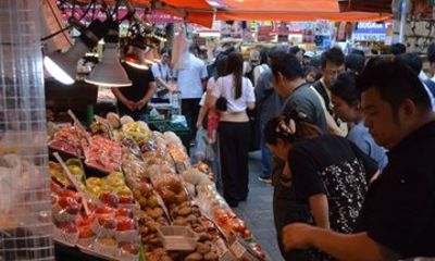 Ueno Bar Hopping and Ameyoko Market Walking Tour