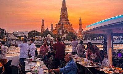 Discover Bangkok: Culture, Michelin Street Food & Evening Cruise