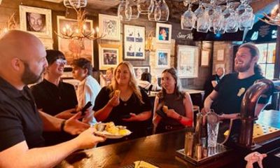 Edinburgh Walking Tour with Scottish Bites Food Tasting