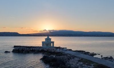 Golden Hour Eco Tuk Tuk Tour in Kefalonia