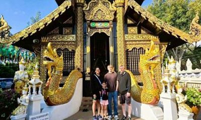 Chiang Mai Morning Street Food Tour with Warorot Market