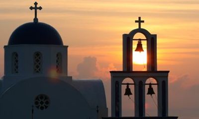 Santorini Sunset Tour: Red Beach, Megalochori and Oia