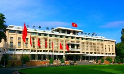 Saigon Post Office Private Tour