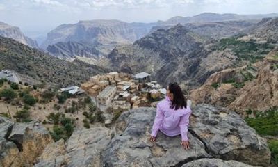 Sharing Nizwa and Jebel Akhdar Full Day Tour from Muscat