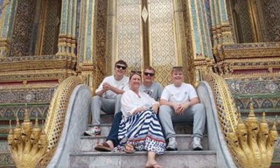 Bangkok Full Day Famous Temples and Floating Market Tour