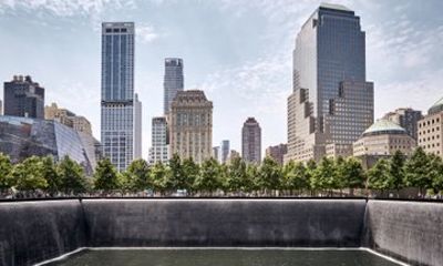 Statue of Liberty Tour with 9 11 Memorial Highlights
