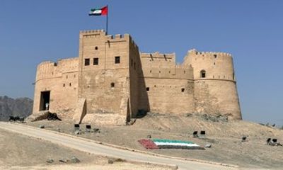 Private Fujairah East Coast Tour from Dubai with Mosque and Fort