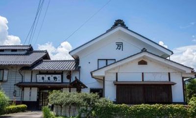 Nagano Wakabayashi Sake Brewery Tour and Tasting