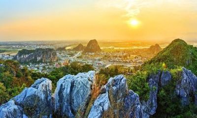 DaNang Private Tour to Con Market