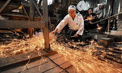 Kumamoto Japanese Sword Forging Experience with Master Swordsmith