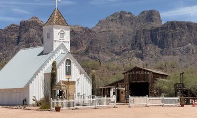 Apache Trail Histories and Mysteries One Day Van Tour