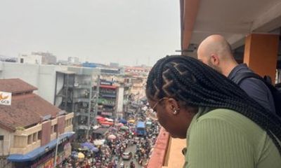 Makola Market Tour & Art Center Experience with Lunch