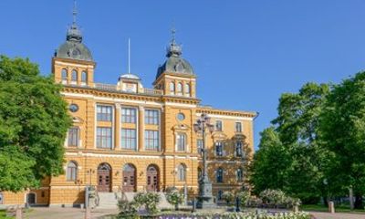 Explore Oulu in 60 minutes with a Local