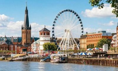 Hello Düsseldorf: Private 2-Hour Intro City Walk with Local Guide