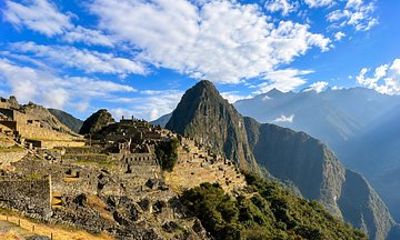 Machu Picchu Small Group Full Day Tour from Cusco by Train