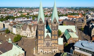 Hello Bremen: Private 2-Hour Intro City Walk with Local Guide