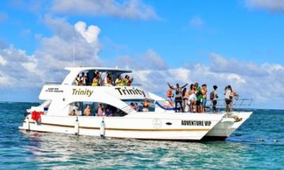HipHop Party Boat Catamaran with DJ and Open Bar and Snorkel