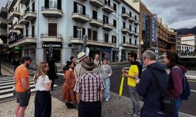 Guided Historical Walking Tour: Chronicles of Funchal