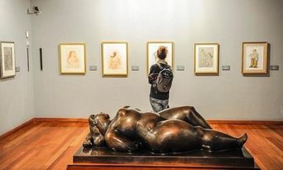 Essence of La Candelaria and Botero Museum with Private Transport