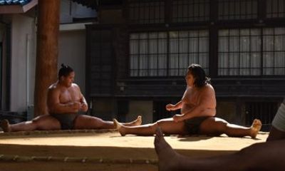 Fukuoka Morning Sumo Practice and Hakata Old Town