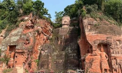 Chengdu Leshan Giant Buddha Day Trip with Guide
