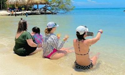 Bradys Cay Private Island Escape with Chocolate Sample