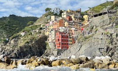 Cinque Terre Private Guided Day Tour by Car