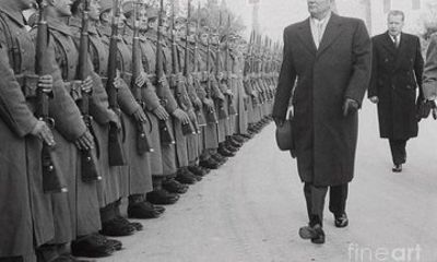 Split War Bombing and Yugoslavia 20th Century Tour Local Guide