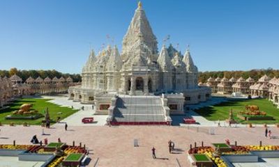 Guided Tour of BAPS Swaminarayan Akshardham in New York