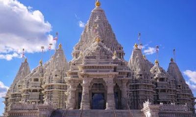 Private BAPS Swaminarayan Akshardham Tour in New York