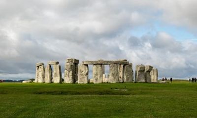 Private Tour to Stonehenge and Oxford