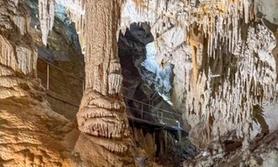 Demanovska Cave, High Tatras & Orava Castle Tour from Bratislava