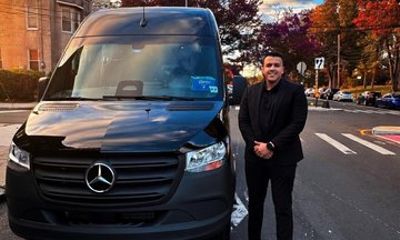New York City Airport Arrival Transfer by Luxury Van LGA JFK EWR