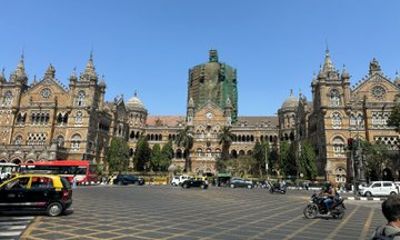 Private Transfer from Mumbai to Pune