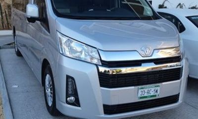 Private Minivan Transfer from San Jose Airport to Cabo San Lucas
